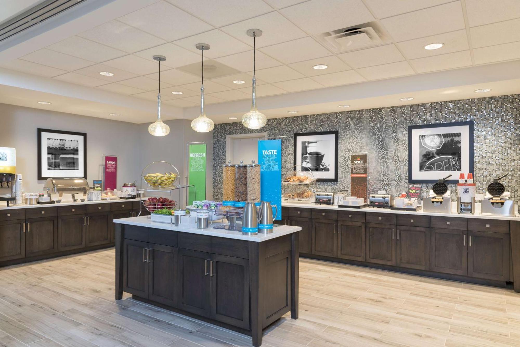 Hampton Inn & Suites By Hilton Chicago Schaumburg Il Экстерьер фото
