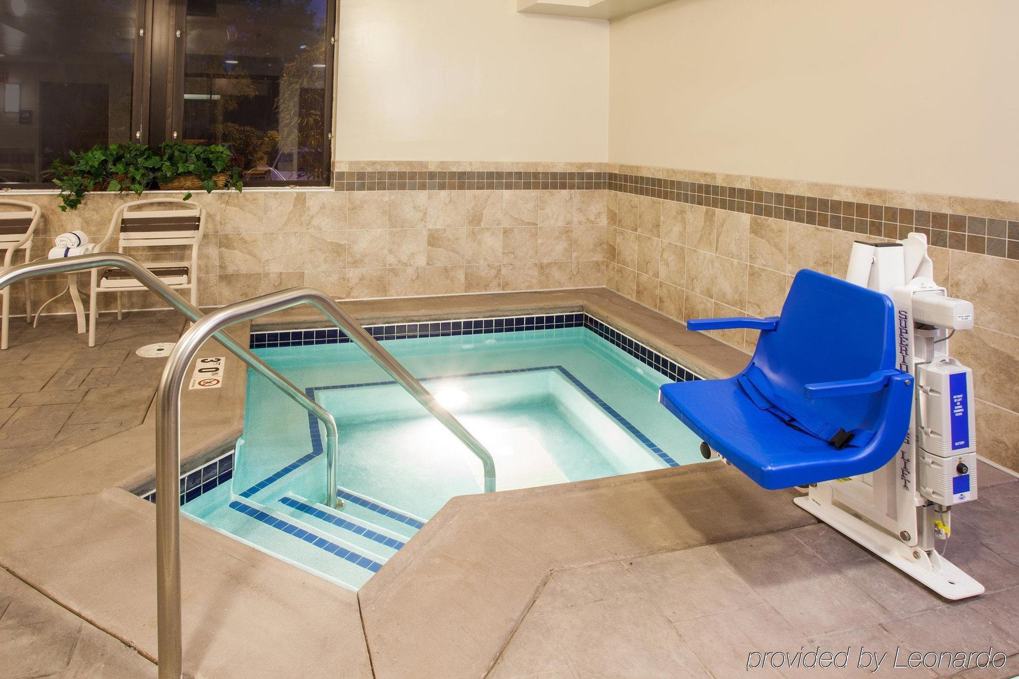 Hampton Inn & Suites By Hilton Chicago Schaumburg Il Экстерьер фото