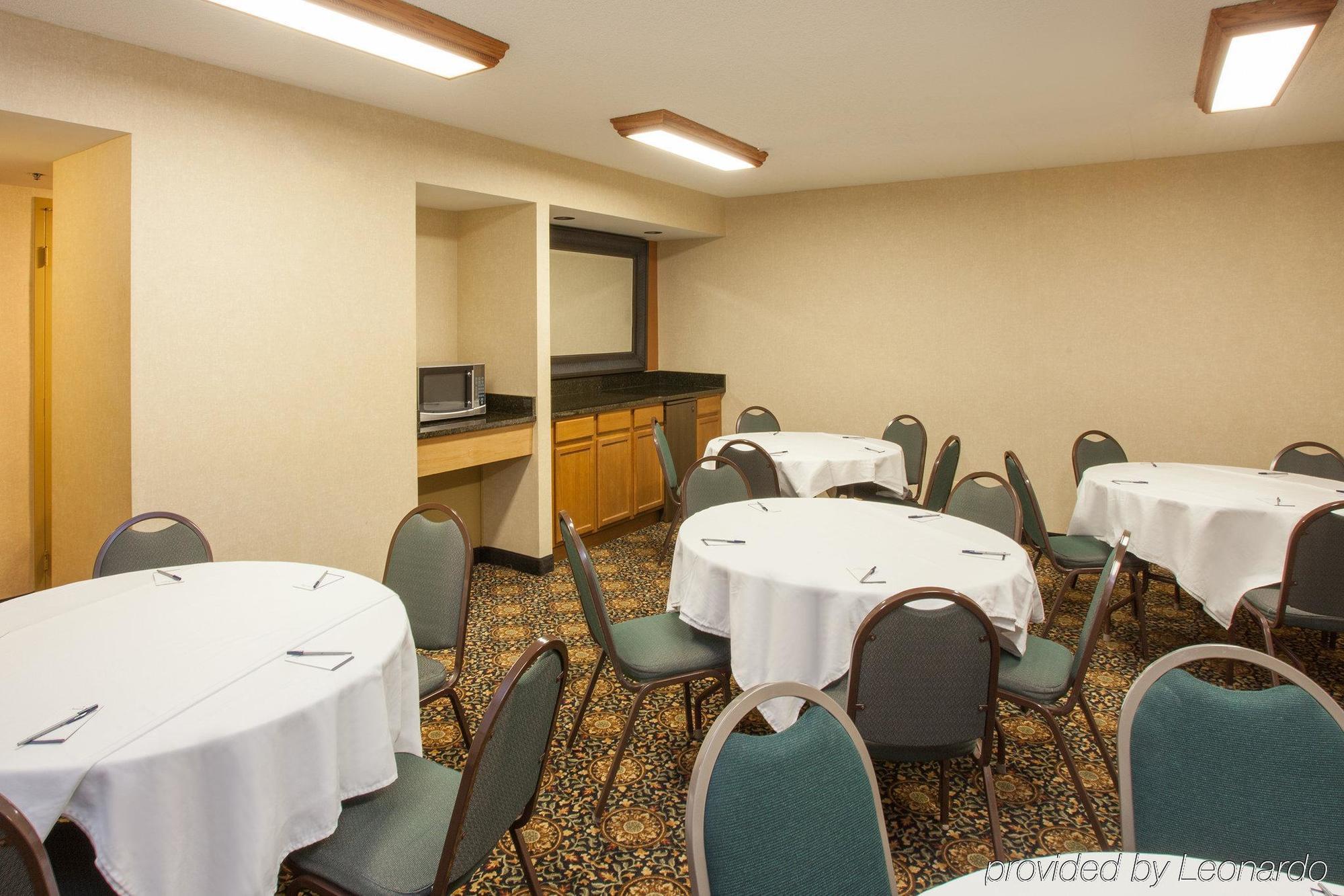 Hampton Inn & Suites By Hilton Chicago Schaumburg Il Экстерьер фото